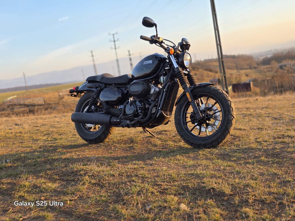 Motocicleta Hyosung GV 125S