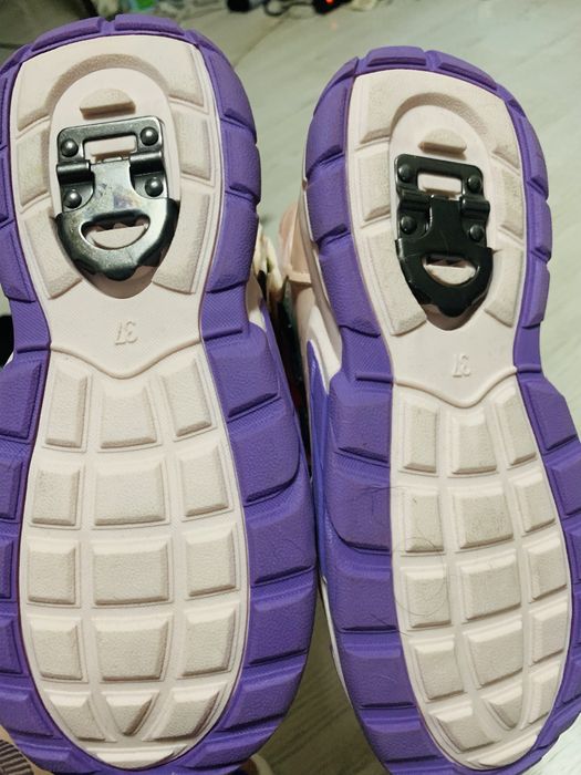 Новые Сапоги на девочку очень удобные