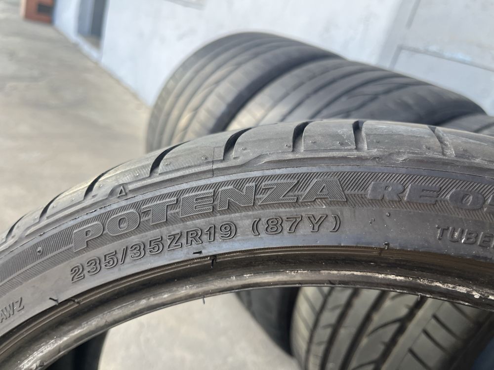 4 бр. гуми спорт пак 235/35/19 и 295/30/19 Bridgestone 7/5 mm DOT 1917