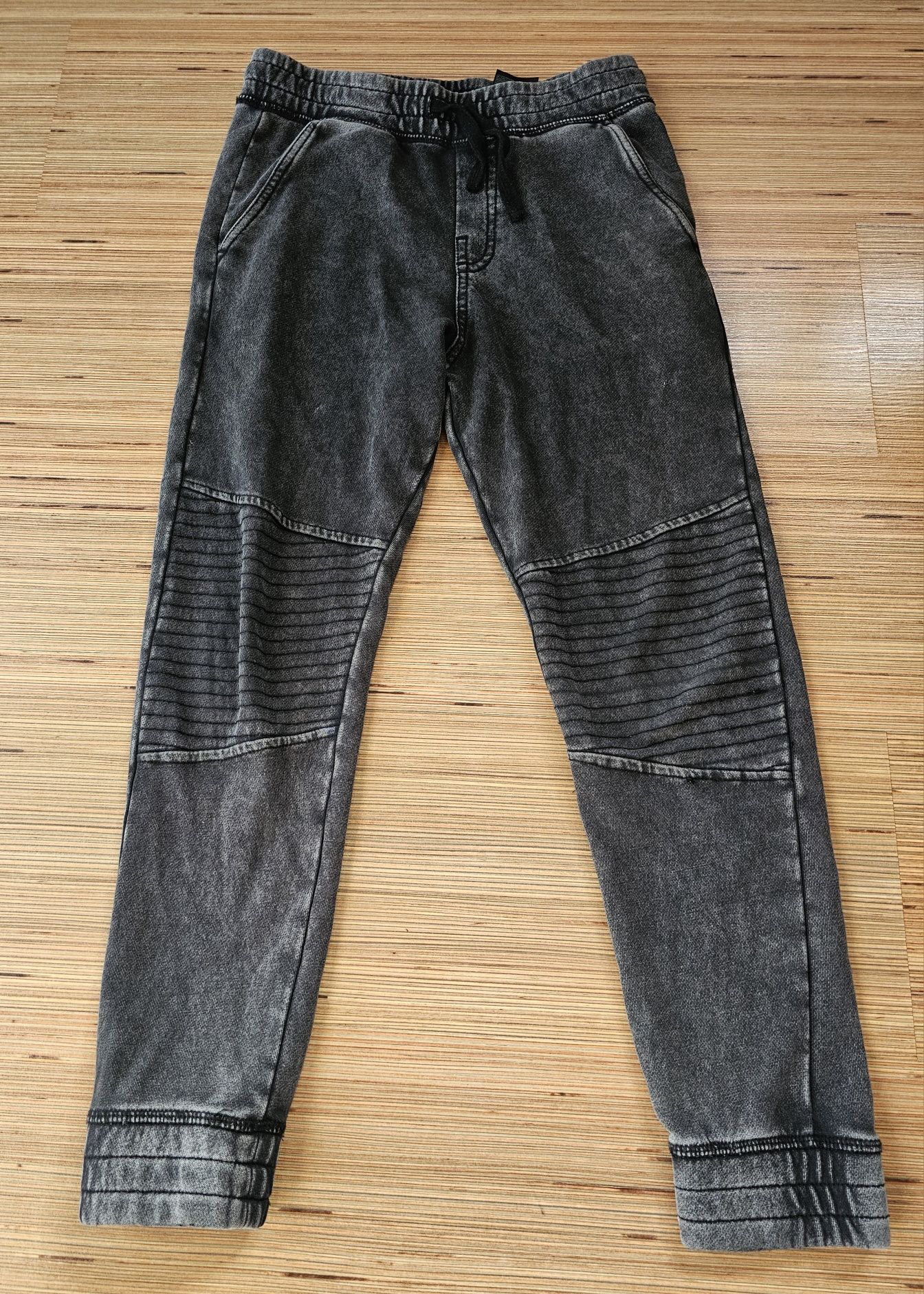 Pantaloni H&M 10-11 ani