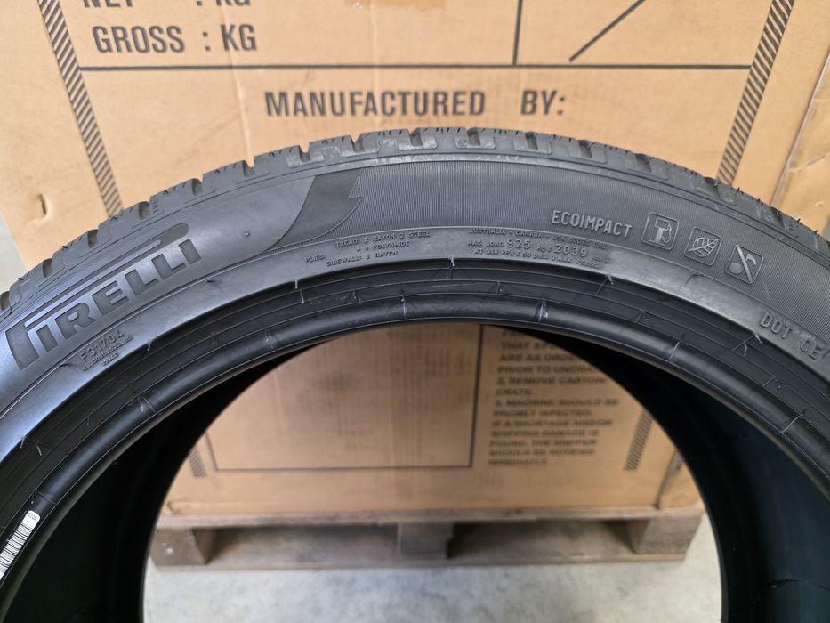 255/45/20 105V 4бр.PIRELLI SCORPION WINTER,BMW-Неразличими от НОВИ