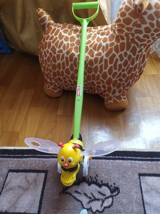 Продам каталку пчёлка