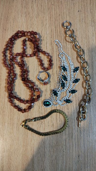 Vând bijuterii damă