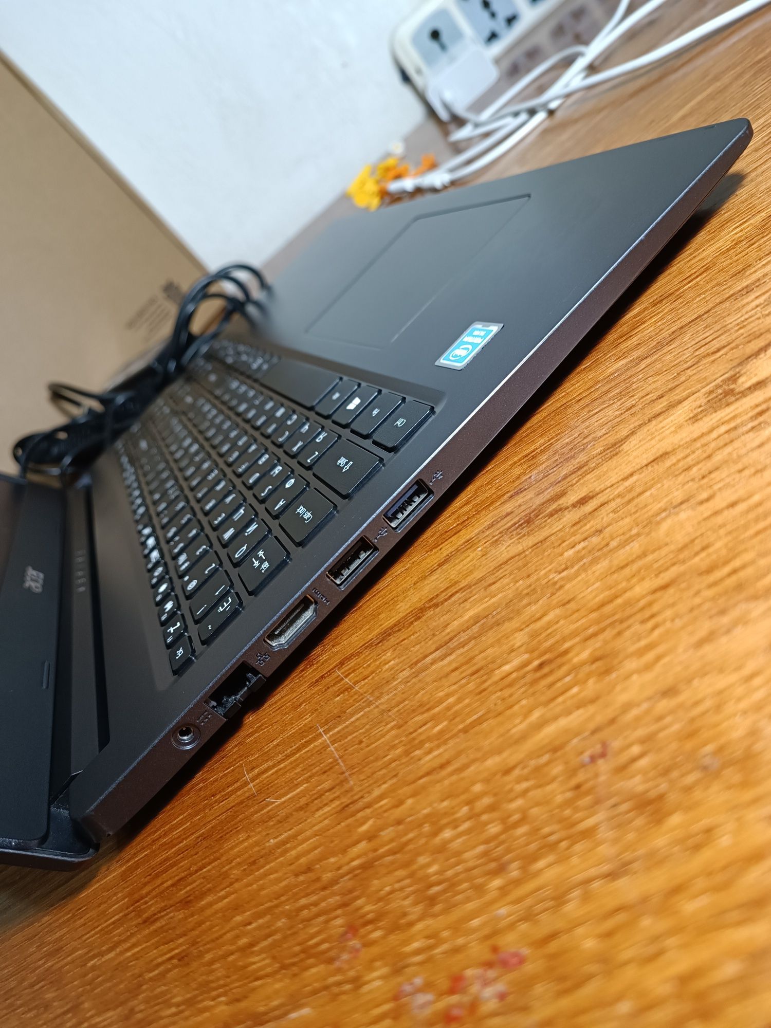 Ноутбук Acer Aspire 3 4x ядерный.