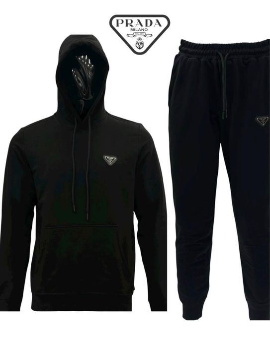 Trning unisex nou cu eticheta !