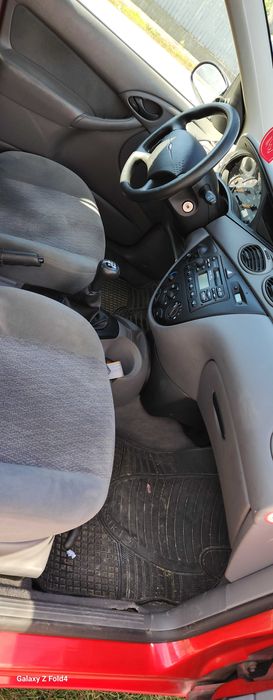 Ford Focus 1.8 Benzina