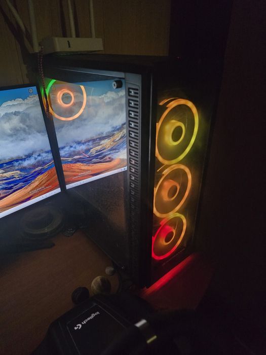 PC Setup AMD  Ryzen 3 2200G AMD Radeon RX6600 16GB Ram