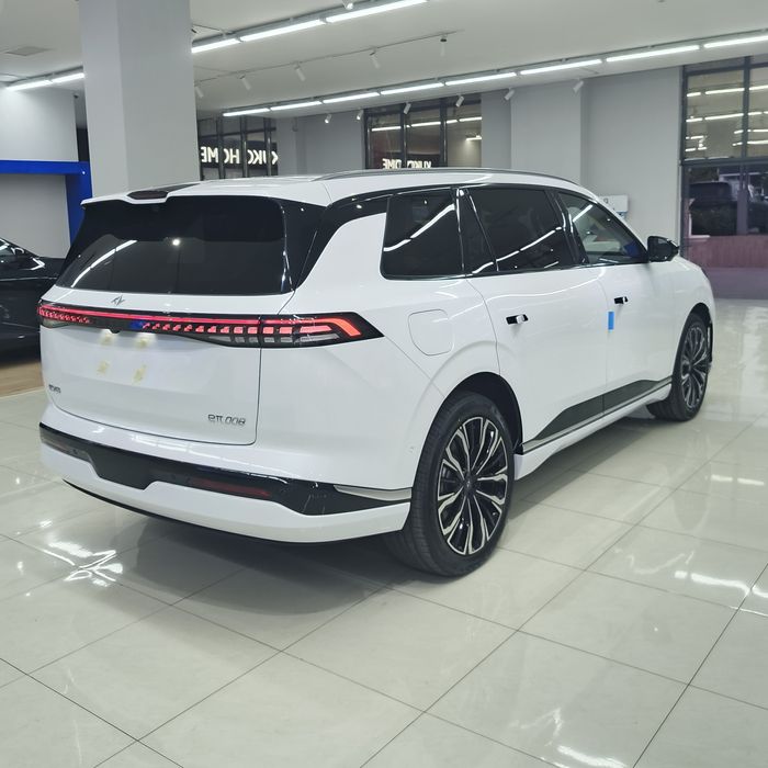 Dongfeng 008 610KM Elektr Ultra Restayling 20226Full 3 yil garantiya
