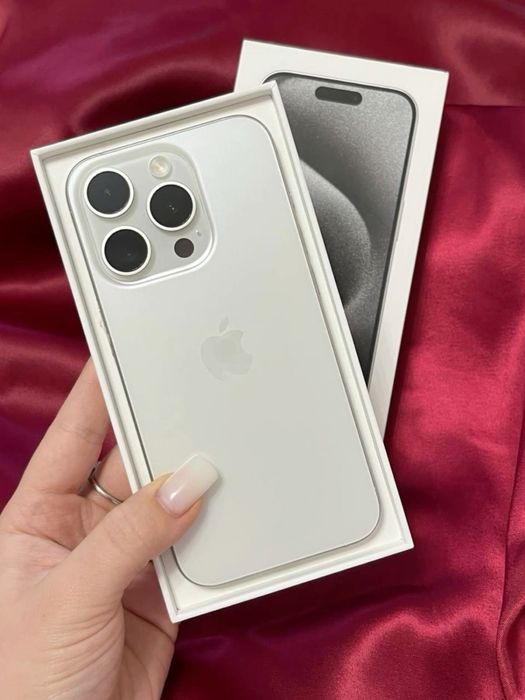 15 pro max продам телефон