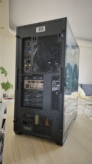 PC Ultra 2K RTX 4070 SUPER ~ AM5 ~ 32GB DDR5 ~ 2TB SSD