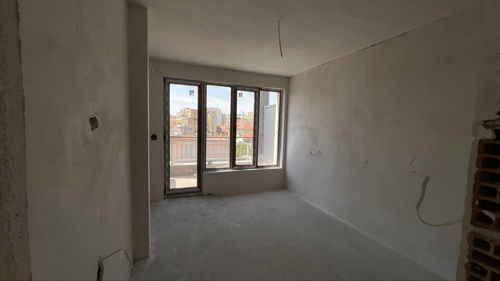 Продава се  в Бургас, Лазур -  кв.м за 0 €/ - Снимка #5