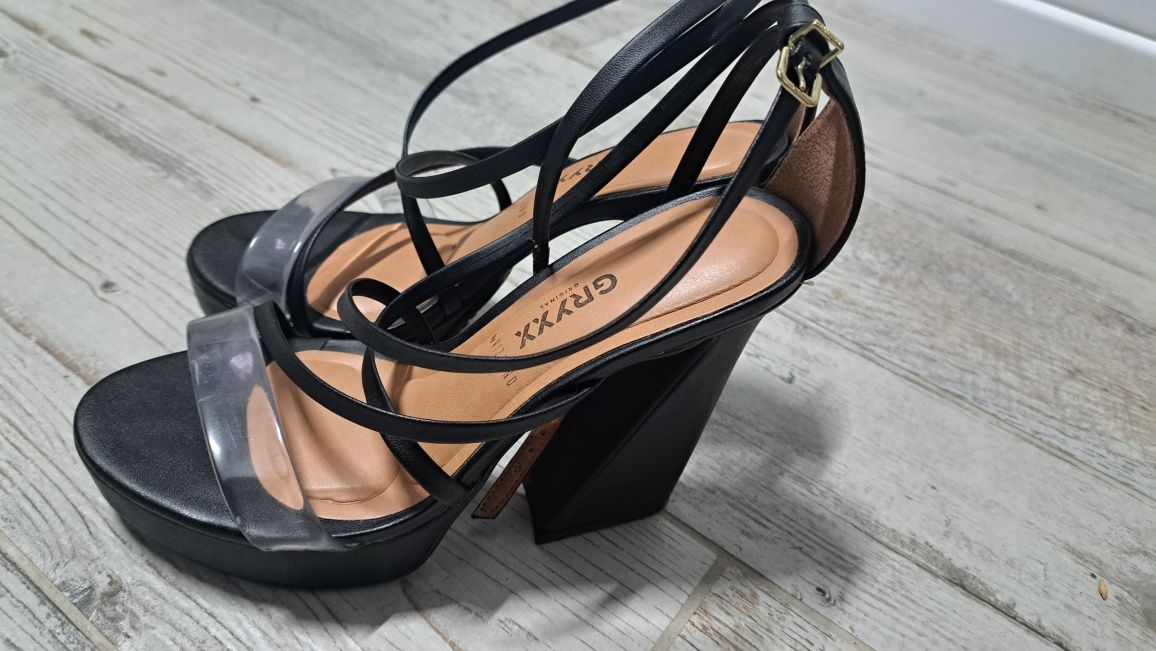 Vand sandale gryxx