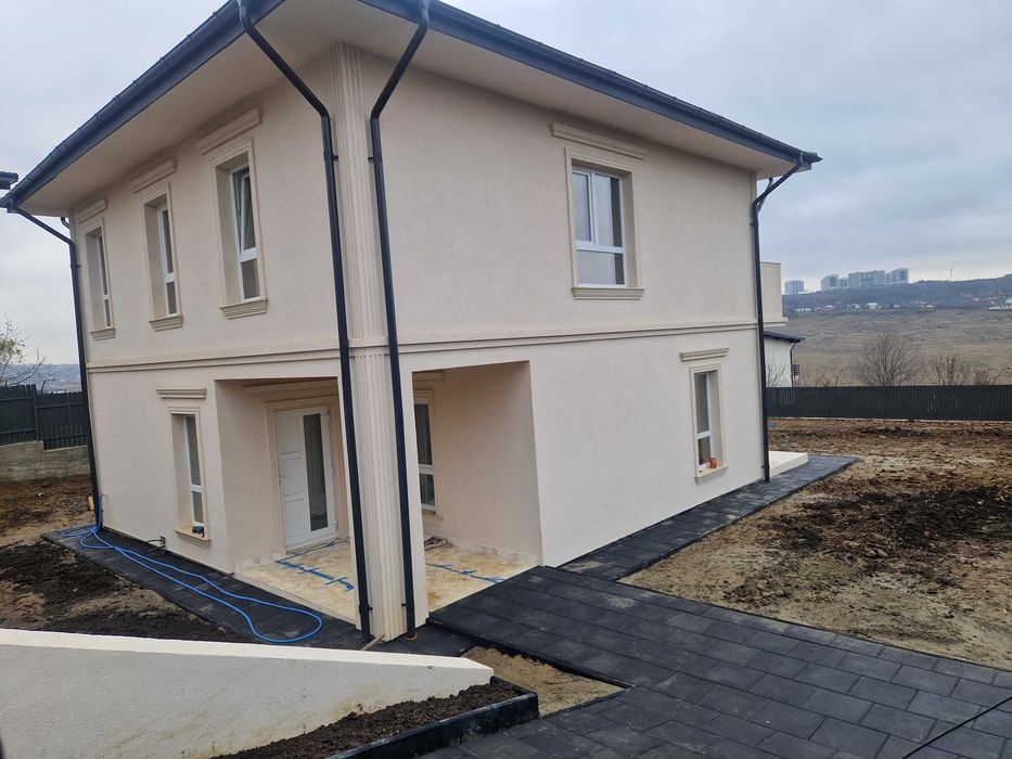 Casa individuala 700mp teren