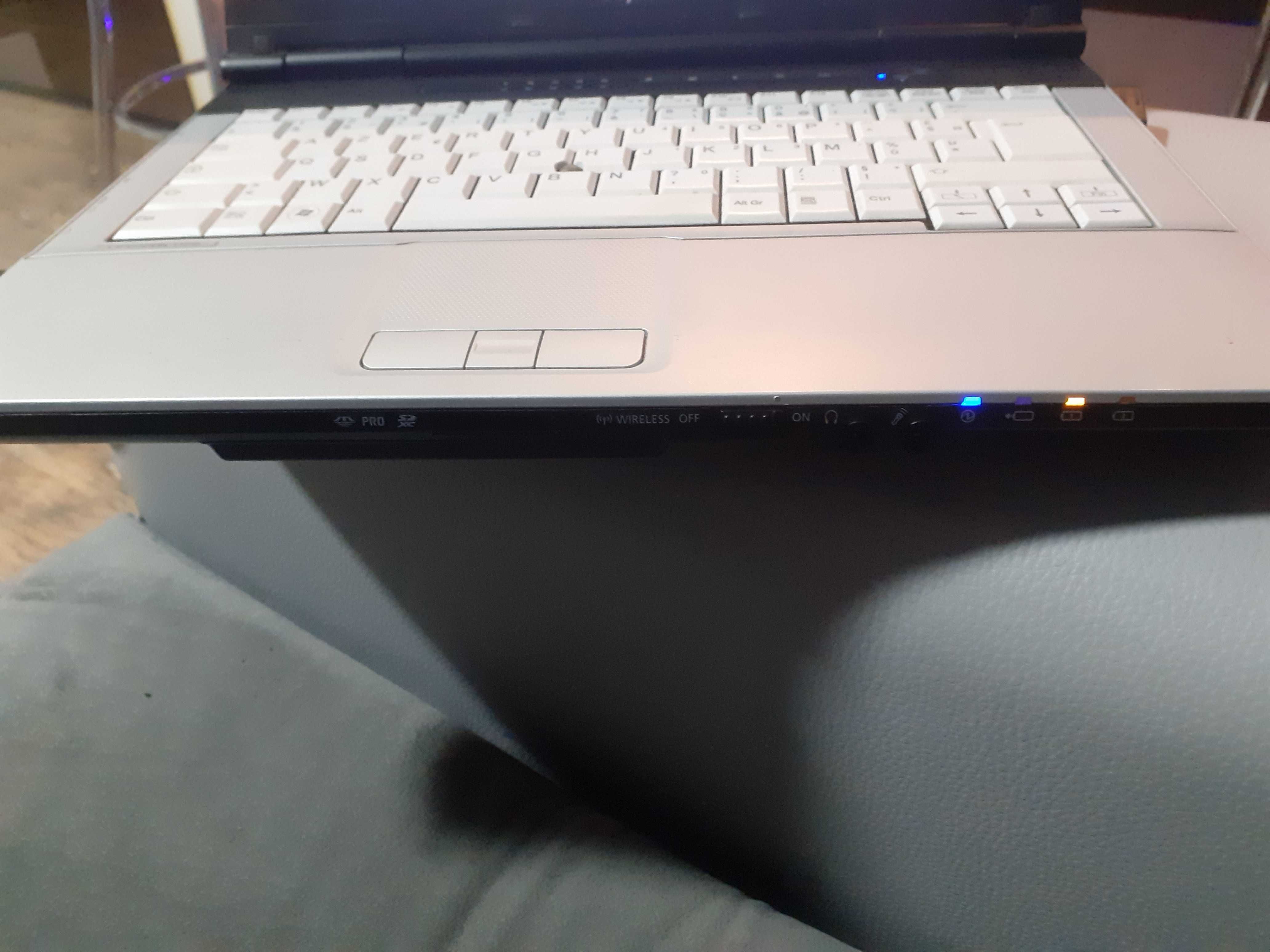 Laptop Fujitsu s751  - i5