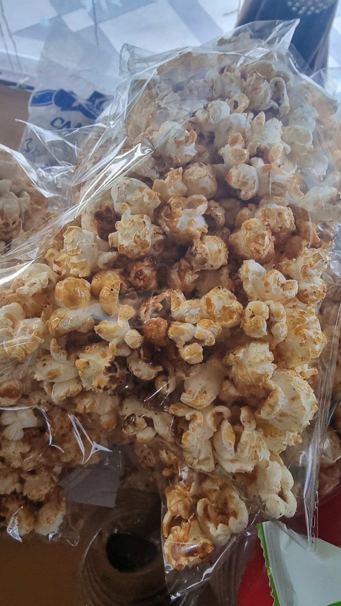 Popkorn makkayi bor