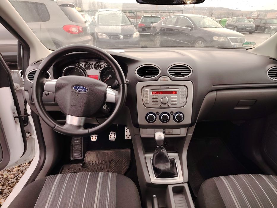Focus 1.6 benzina 2011 euro 5 Bi xenon