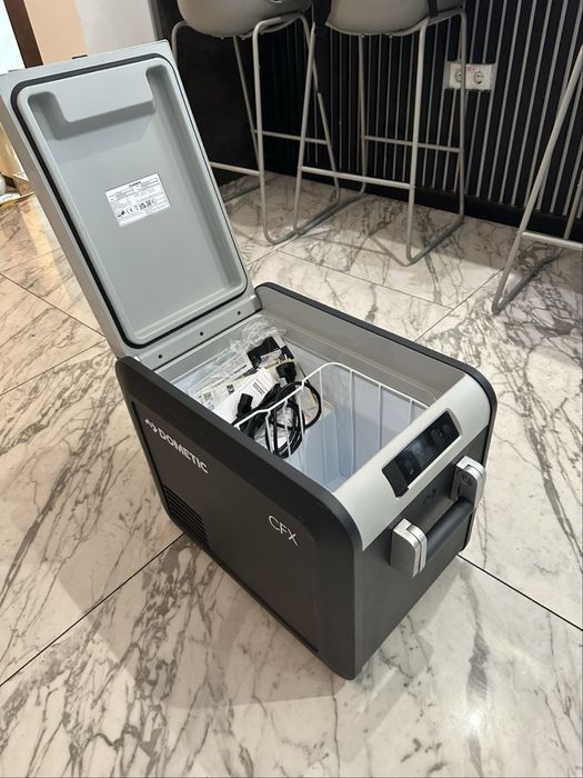 Vand frigider portabil Dometic