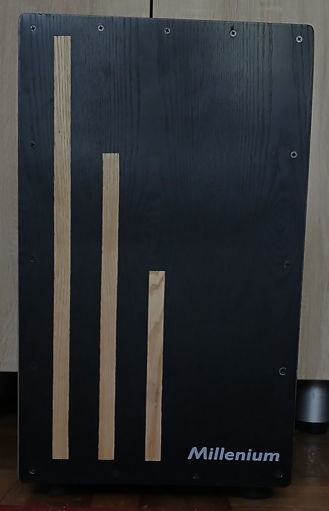 Instrument Cajon Millnium aproape ca nou