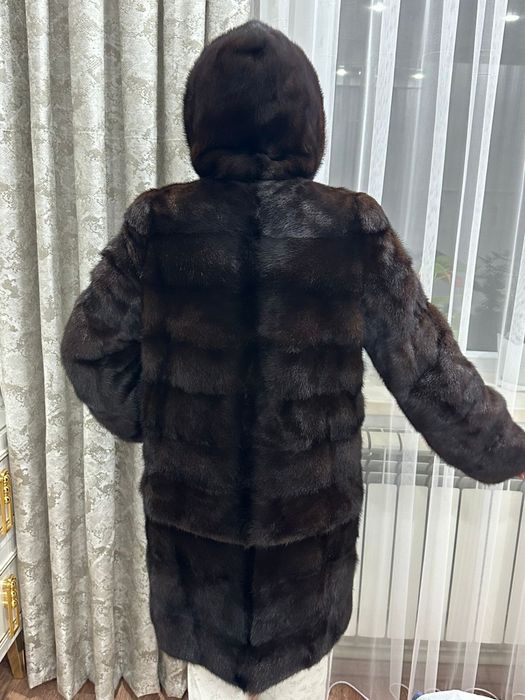 Шуба норковая натуралка продам