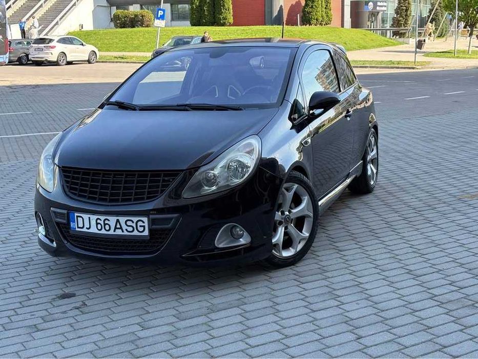 Opel Corsa D OPC 220 cai