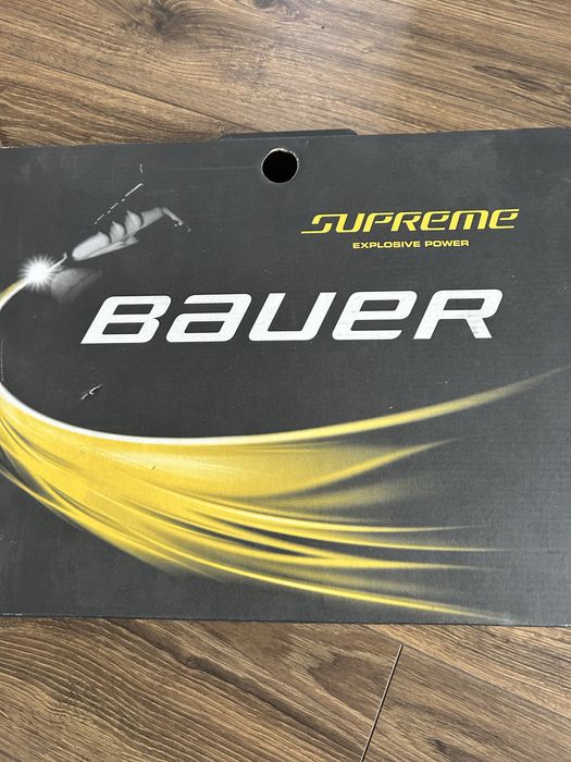 Patine barbati hochei gheata Bauer