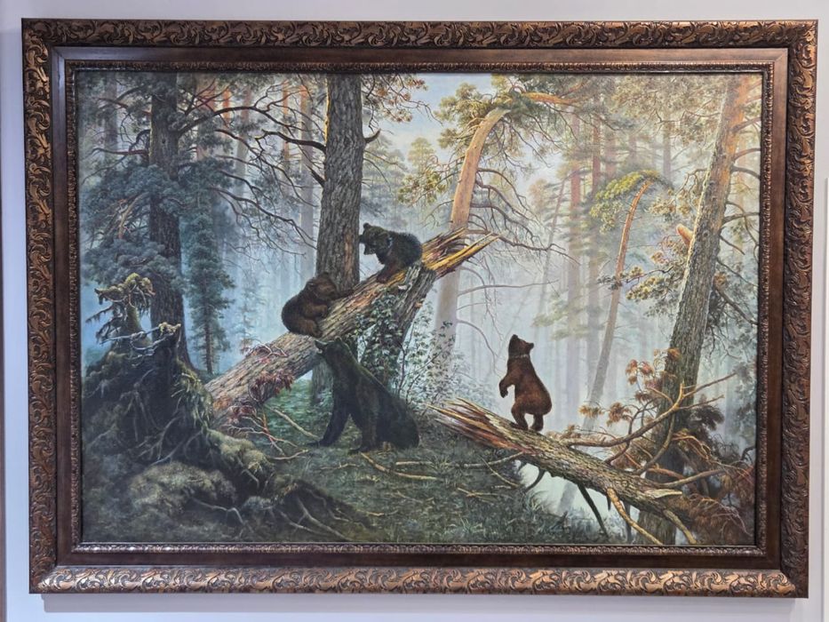 Продам картину « утро в сосновом лесу «