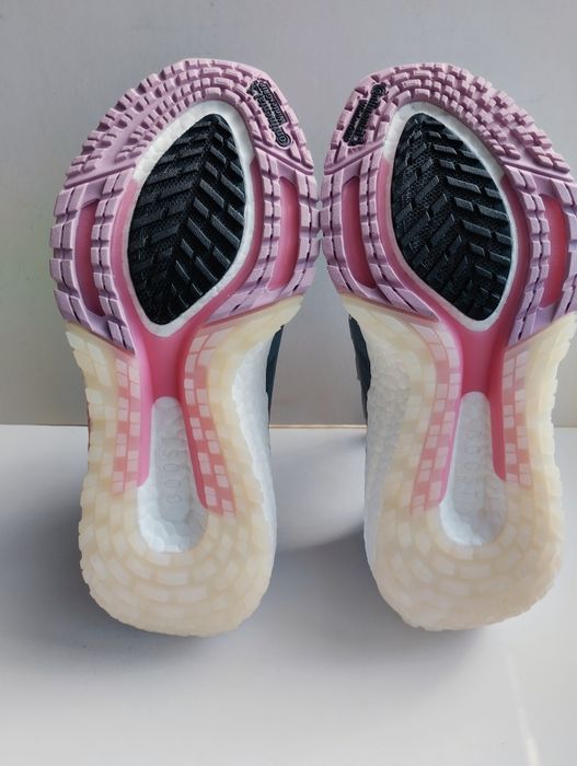 Нови Adidas Ultraboost 21 COLD.RDY  Дамски Маратонки Номер 39 1/3