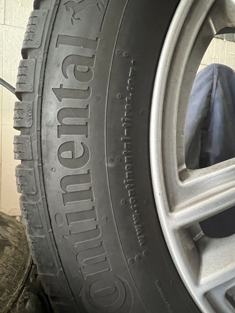 Vand Roti/Jante cu cauciucuri de iarna 225/55 R17 Continental