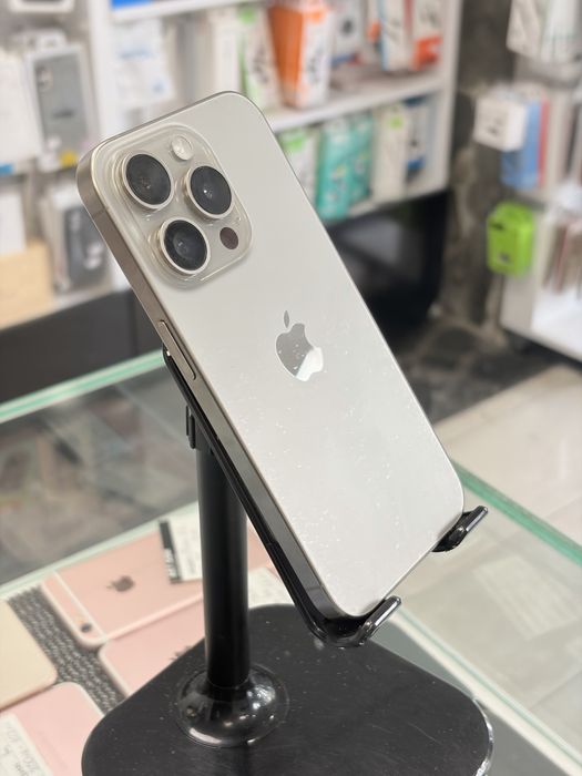 Apple iPhone 15 Pro 128GB Natural Titanium