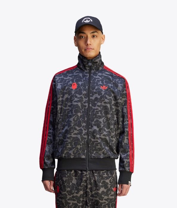 Adidas x BAPE 2 екипа - комплект анцунг М размер