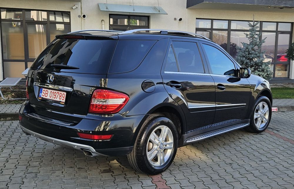 Vand sau schimb Mercedes ML 350 facelift 4MATIC 2011