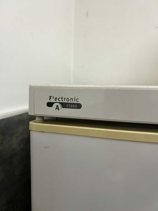 Минусова фризерна камера - whirlpool - 7 рафта