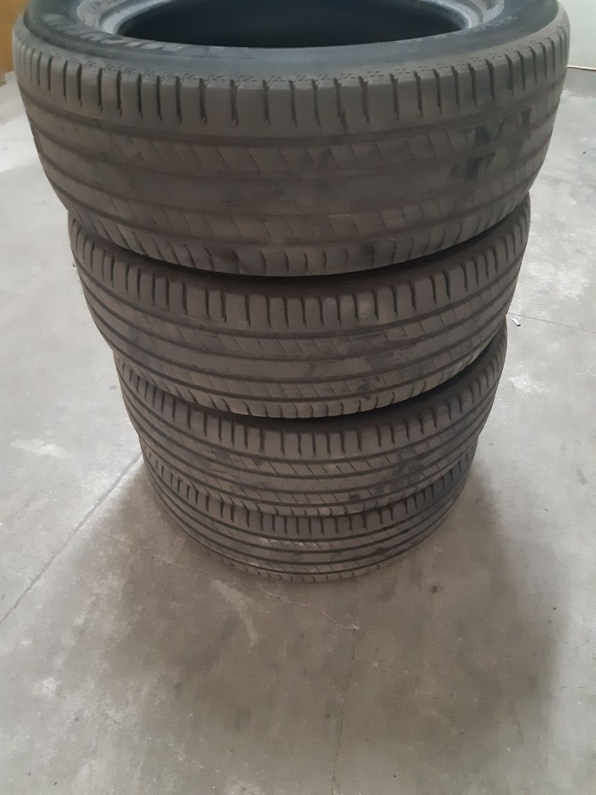 225 60 18 Michelin Latitude sport 3