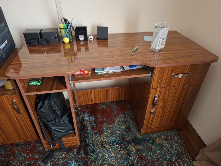Стол офисный, компутерга мулжалланган
