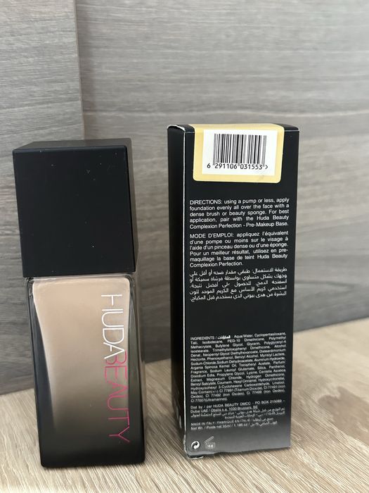 Fond de ten Huda Beauty