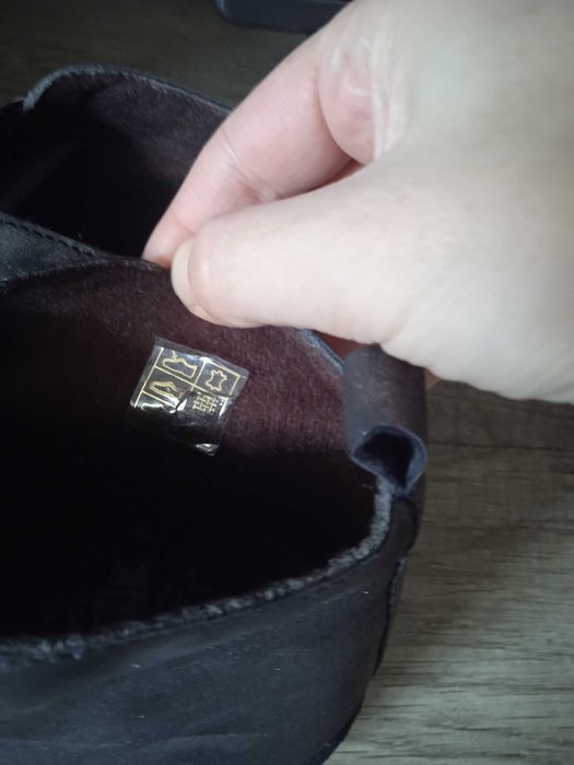 Pantofi noi, mărimea 38