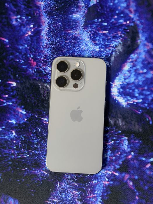 Iphone 15 pro 256 gb.