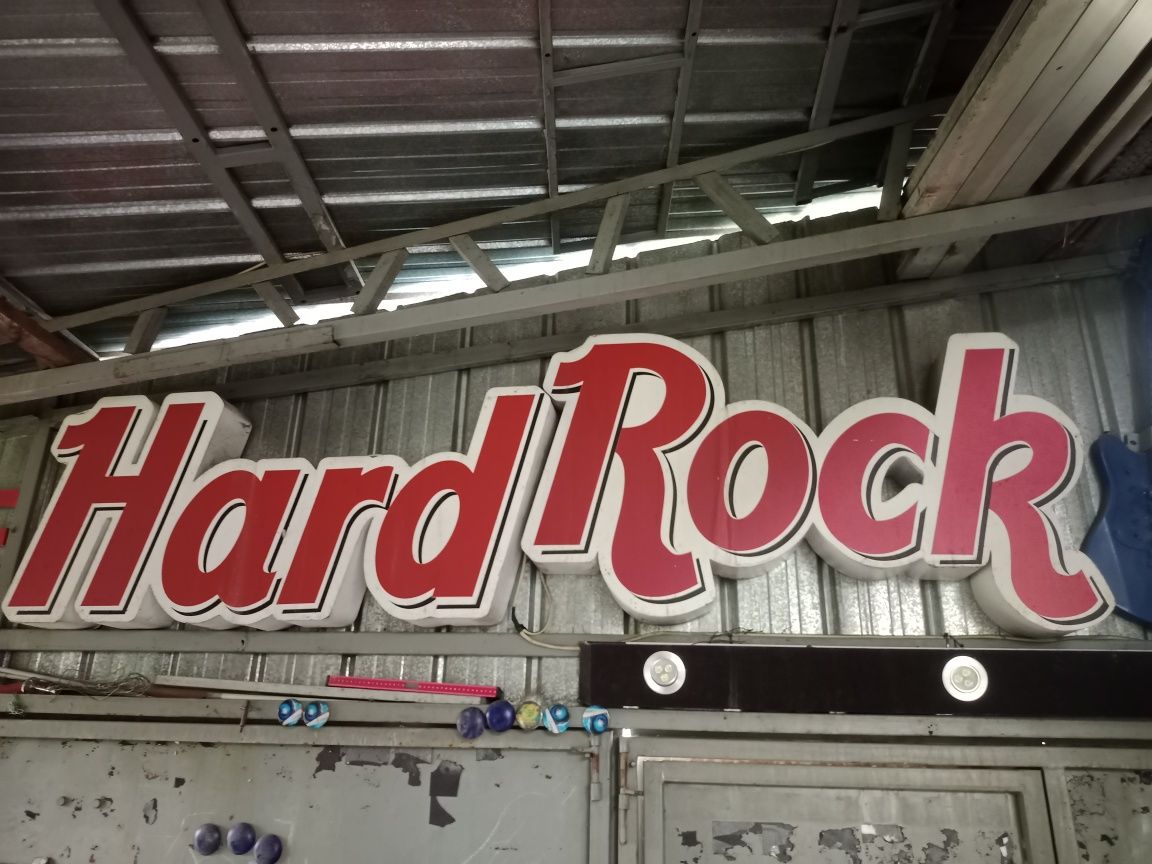 Продам световые буквы , надпись Hard Rock