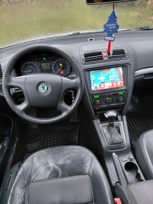 Vând skoda octavia 2