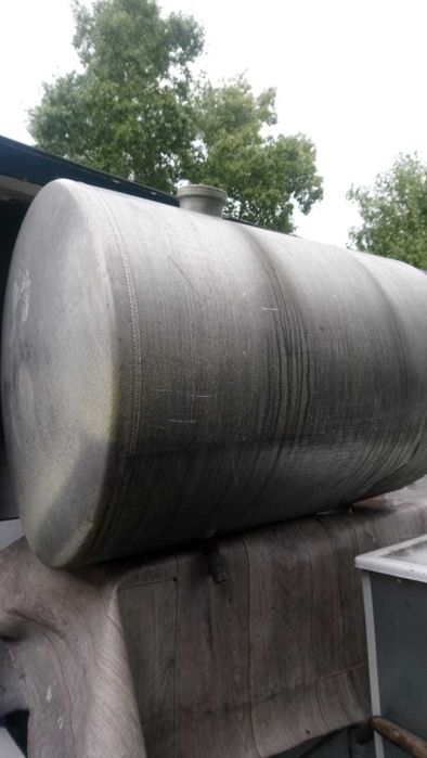 Продам  бак пищевой