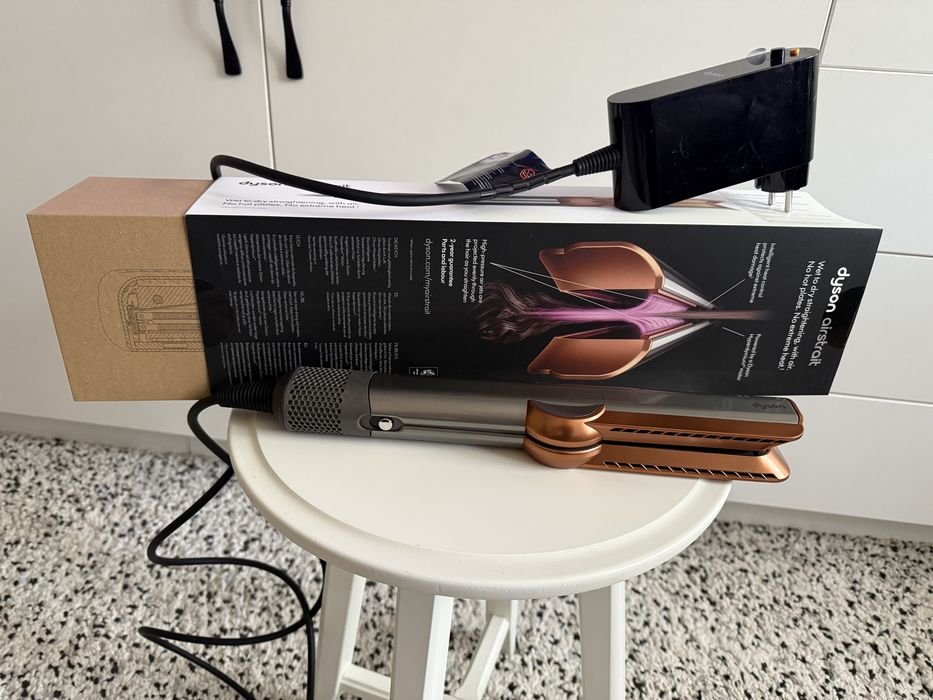 Dyson Airstrait nichel-crom