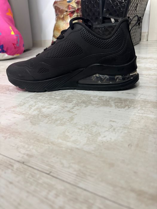 Маратонки Skechers air max