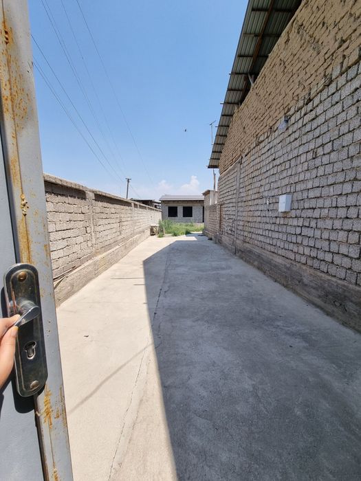 Yengi toshkenda uy sotlad