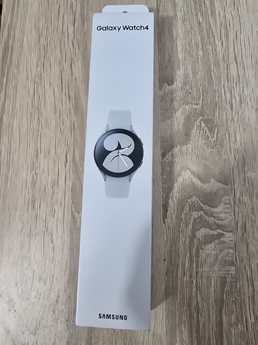 Vând Samsung Watch4 nou