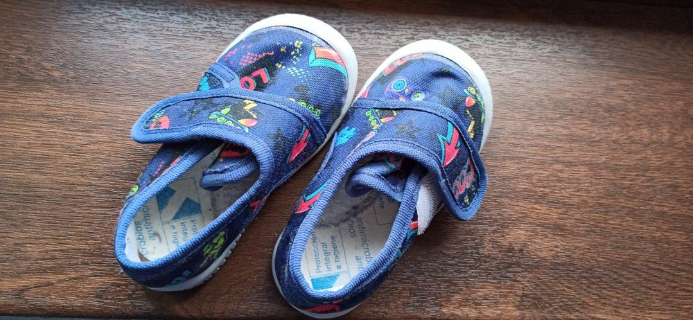 Обувки Biomecanics, номер 21