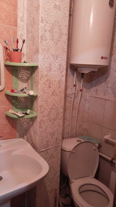 Продам благоустроенную двухкомнатную квартиру в районе Шанхае