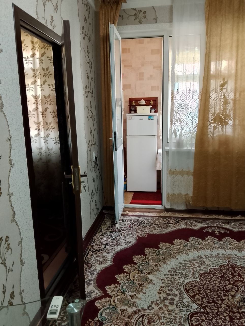 Аренда квартира 1/1/4 яшнабод дварес 300