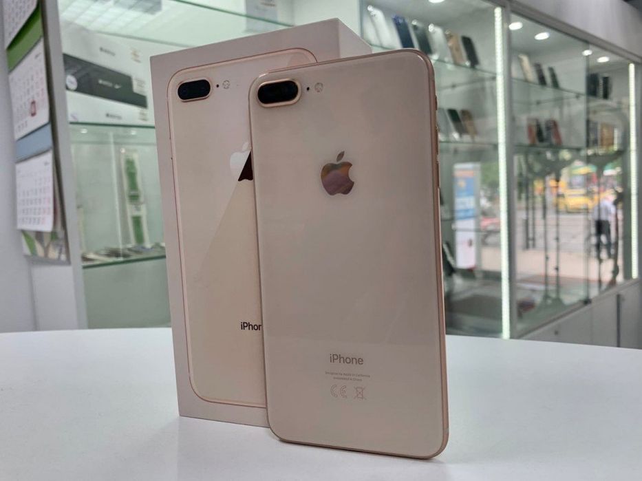IPhone 8+ 64 gb идеалний