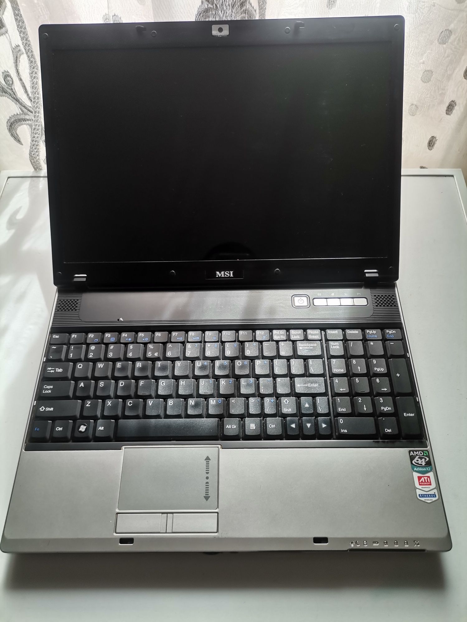 Laptop MSI 6837D