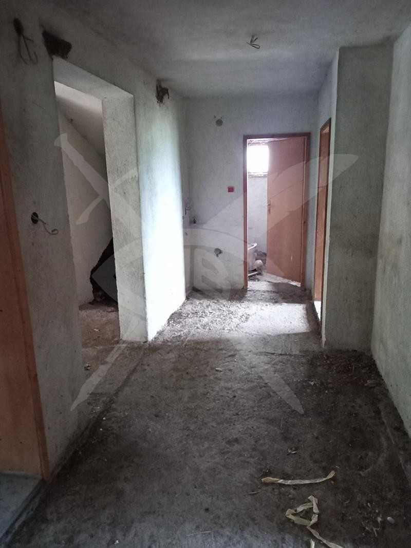 Триетажна къща в Татарево 360кв.м. рзп